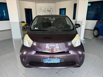 Toyota iQ