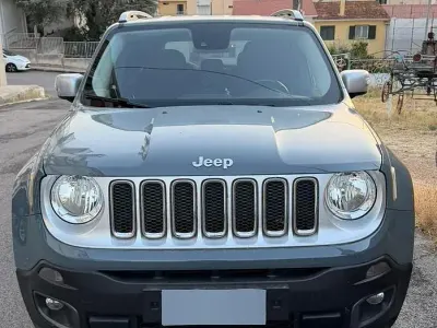 Usata Jeep Renegade 120 CV (88 kW) 2014 Grigio SUV