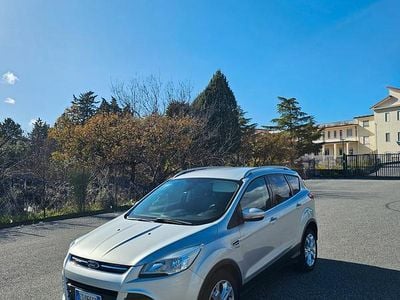 Usata Ford Kuga Titanium 140 CV (102 kW) 2014 Argento SUV