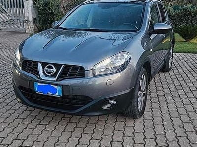 Usata Nissan Qashqai 130 CV (95 kW) 2013 Grigio SUV