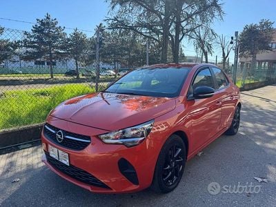 Usata Opel Corsa Edition 75 CV (55 kW) 2020 Orange pastello Utilitaria