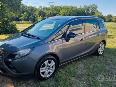 Usata Opel Zafira Tourer 150 CV (110 kW) 2016 Marrone Monovolume
