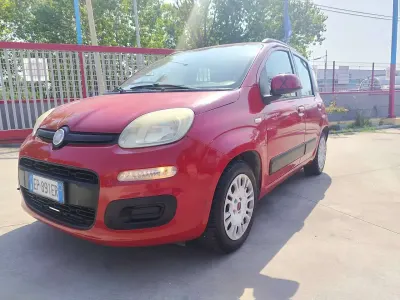 Usata Fiat Panda Pop 69 CV (50 kW) 2012 Rosso Utilitaria