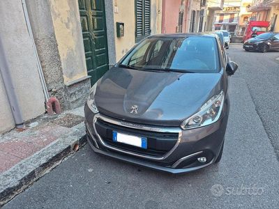 Usata Peugeot 208 100 CV (73 kW) 2019 Grigio Utilitaria