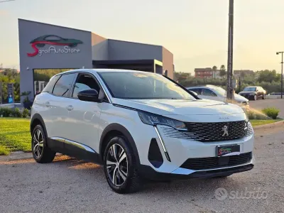 Usata Peugeot 3008 Allure 131 CV (96 kW) 2022 Bianco SUV