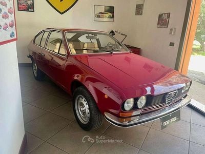 Usata Alfa Romeo GT 109 CV (80 kW) 1978 Lilla Coupé