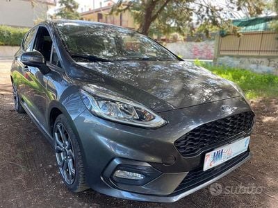 Usata Ford Fiesta ST-Line 86 CV (63 kW) 2018 Grigio Utilitaria