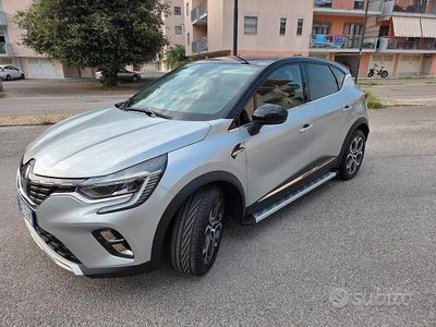 Occasion Renault Captur 160 ch (117 kW) 2021 Gris SUV