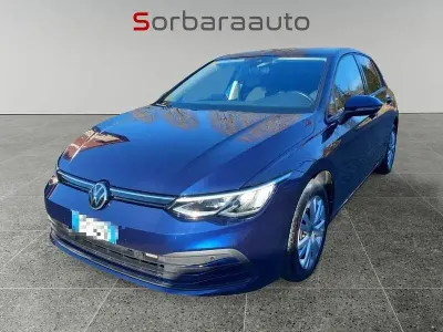 Usata VW Golf VIII Life 90 CV (66 kW) 2020 Blu / metallizzato Berlina