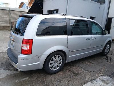 Usata Chrysler Grand Voyager 163 CV (119 kW) 2009 Grigio Monovolume