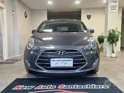Usata Hyundai ix20 Comfort 90 CV (66 kW) 2015 Grigio Utilitaria