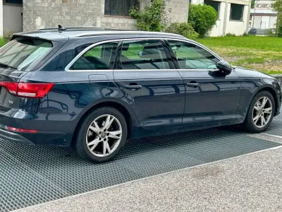Usata Audi A4 Sport 150 CV (110 kW) 2018 Blu/azzurro Station wagon
