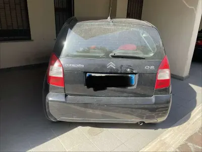 Usata Citroën C2 Exclusive 60 CV (44 kW) 2007 Nero Utilitaria