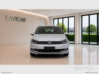 Usata VW Touran Executive 116 CV (85 kW) 2018 Grigio Monovolume
