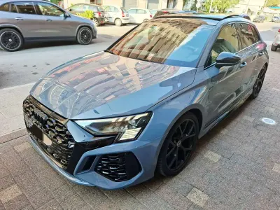 Usata Audi RS3 Ambiente 400 CV (294 kW) 2022 Grigio Berlina