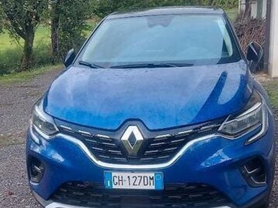 Usata Renault Captur Intens 143 CV (105 kW) 2021 Blu/azzurro SUV