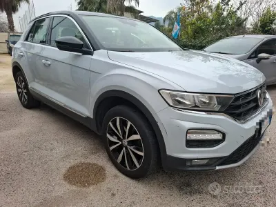 Usata VW T-Roc 150 CV (110 kW) 2019 Bianco SUV