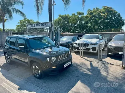 Usata Jeep Renegade Sport 95 CV (69 kW) 2017 Nero SUV