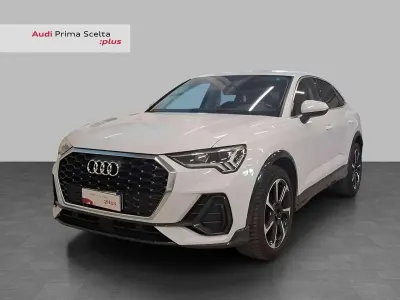 Usata Audi Q3 Sportback Business Plus 150 CV (110 kW) 2024 Bianco ghiacciaio metallizzato SUV