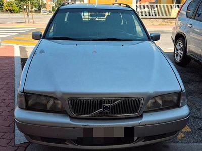 Usata Volvo V70 1999 Giallo Station wagon