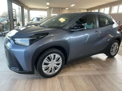 Nuova Toyota Aygo X 92 CV (67 kW) 2025 Bianco SUV