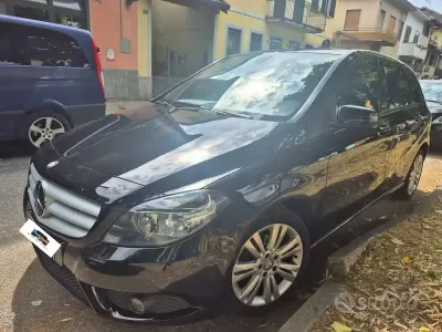 Usata Mercedes B180 Executive 109 CV (80 kW) 2014 Nero Monovolume