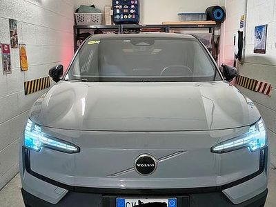 Usata Volvo EX30 Plus 200 kW (272 CV) 2024 Grigio SUV