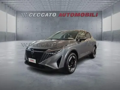 Usata Nissan Qashqai N-Connecta 140 CV (102 kW) 2024 Grigio SUV