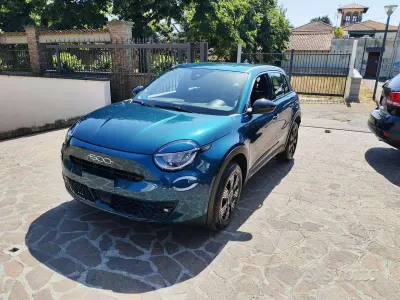 Usata Fiat 600 La Prima 145 CV (106 kW) 2025 Verde SUV