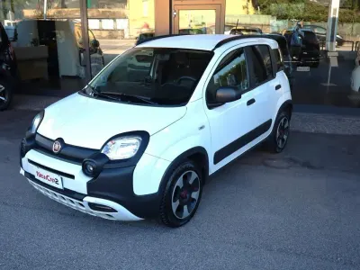 Usata Fiat Panda Cross Cross 69 CV (50 kW) 2020 Bianco Utilitaria