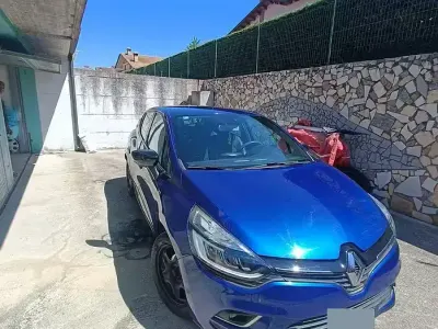 Usata Renault Clio IV Zen 76 CV (55 kW) 2019 Blu/azzurro Berlina