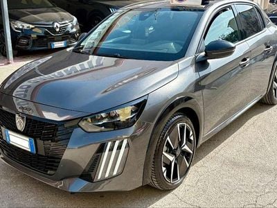 Usata Peugeot 208 GT-line 101 CV (74 kW) 2022 Utilitaria