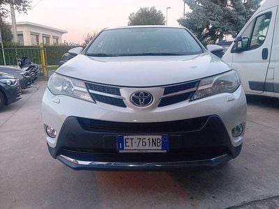 Usata Toyota RAV4 Lounge 150 CV (110 kW) 2013 Bianco SUV