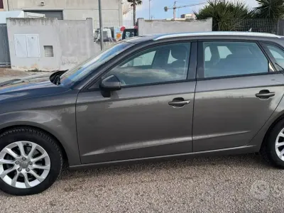 Usata Audi A3 105 CV (77 kW) 2013 Marrone Berlina