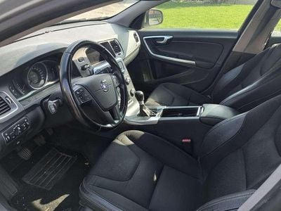 Usata Volvo V60 Business Edition 114 CV (83 kW) 2015 Grigio Station wagon