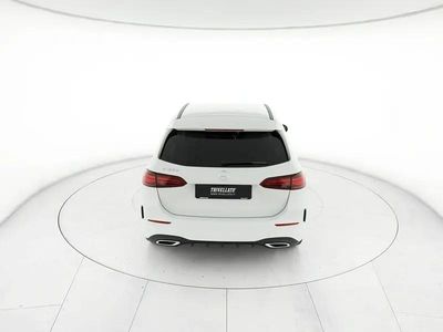 Usata Mercedes B180 AMG Line Premium 116 CV (85 kW) 2023 Bianco Monovolume