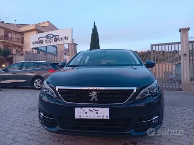 Usata Peugeot 308 Business-Line 102 CV (75 kW) 2019 Blu Berlina