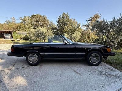Usata Mercedes 560 245 CV (180 kW) 1987 Nero Cabrio