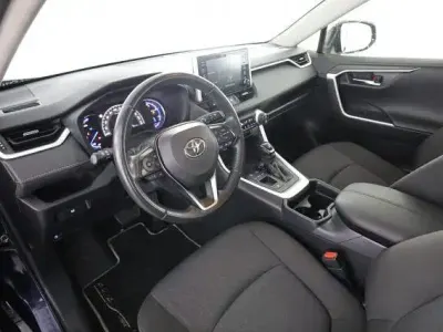 Usata Toyota RAV4 Hybrid Business Edition 178 CV (130 kW) 2020 Deep blue SUV