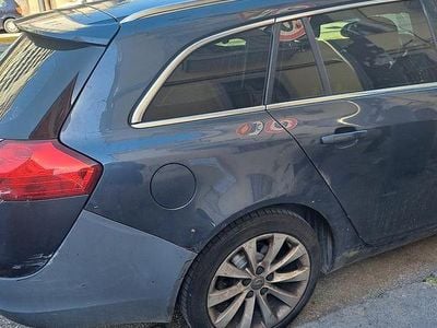 Usata Opel Insignia 2011 Blu Station wagon
