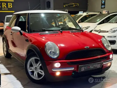 Begagnad Mini One D 88 HK (64 kW) 2006 Röd Halvkombi