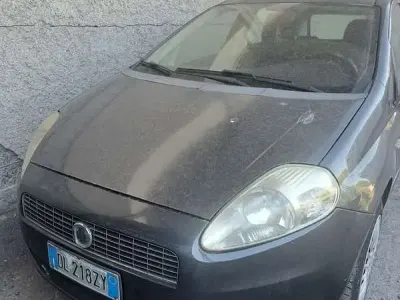 Usata Fiat Grande Punto Active 65 CV (47 kW) 2007 Utilitaria