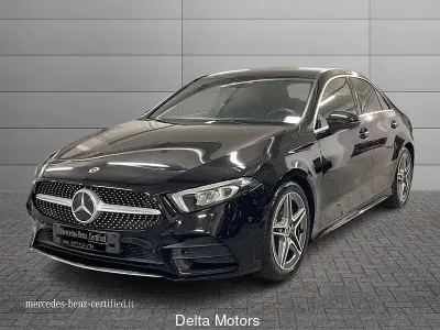 Usata Mercedes A180 Premium 116 CV (85 kW) 2019 Nero metallizzato Berlina