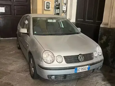 Usata VW Polo 75 CV (55 kW) 2002 Grigio Utilitaria