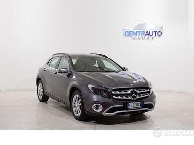 Usata Mercedes GLA180 Executive 109 CV (80 kW) 2017 Grigio SUV
