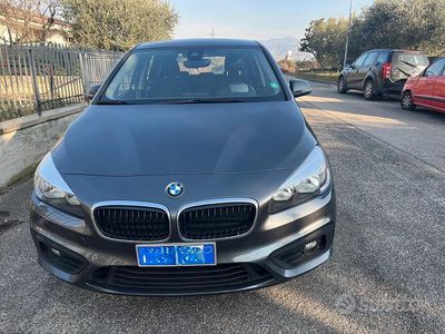Usata BMW 218 Sport Line 148 CV (108 kW) 2017 Grigio Monovolume