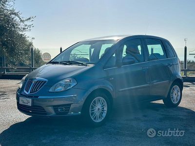 Usata Lancia Musa S 95 CV (69 kW) 2010 Grigio Monovolume