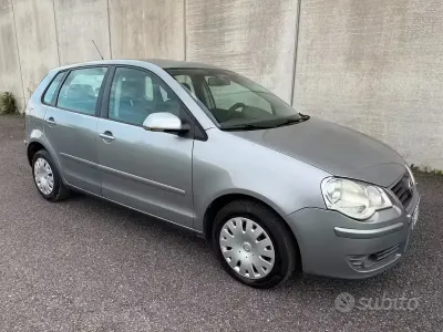 Usata VW Polo 75 CV (55 kW) 2006 Grigio Utilitaria