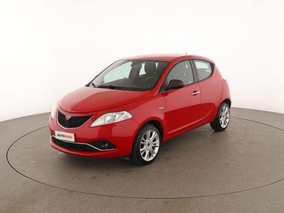 Usata Lancia Ypsilon Silver 70 CV (51 kW) 2017 Rosso Utilitaria