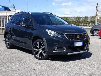 Usata Peugeot 2008 120 CV (88 kW) 2018 Grigio SUV